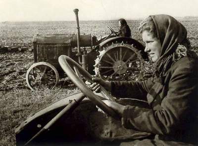Естественная красота советских женщин в ретро снимках. Фото