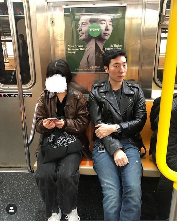 Забавные сходства и совпадения в метро (фото)
