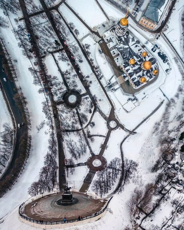 Фотографии городов, вдохновлённые фильмом \"Начало\"