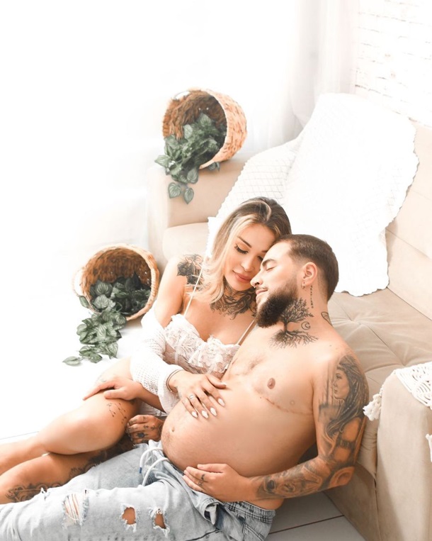 Беременный мужчина стал героем рекламной кампании Calvin Klein (ФОТО)