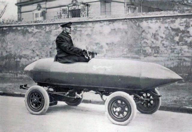 La Jamais Contente: первый автомобиль, разогнавшийся до 100 км/ч (фото)
