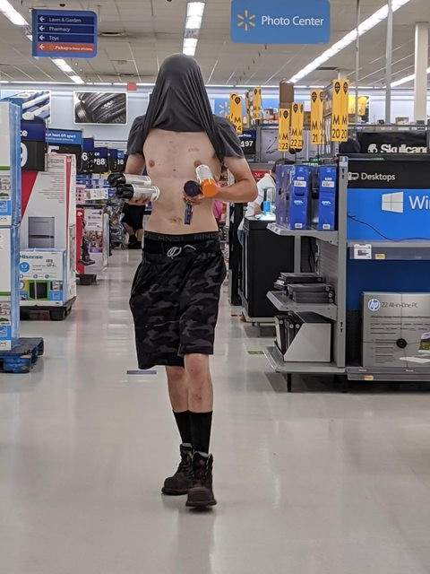 Чудаки и чудачества в Walmart (фото)