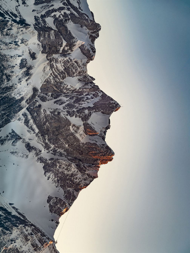 Иллюзорные фотографии горных пейзажей, повёрнутые на 90 градусов, раскрывают человеческие профили