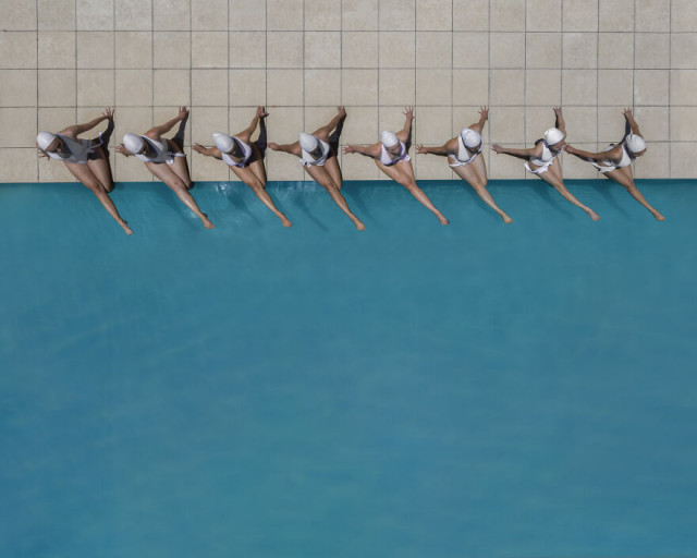 Краса синхронного плавання, знята з повітря (фото)