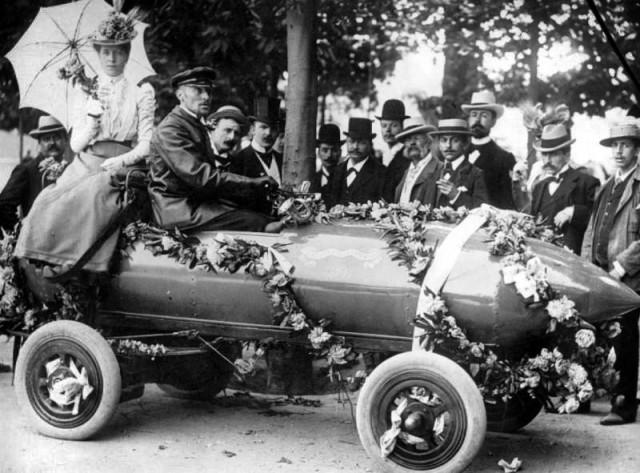 La Jamais Contente: перший автомобіль, що розігнався до 100 км/год  
