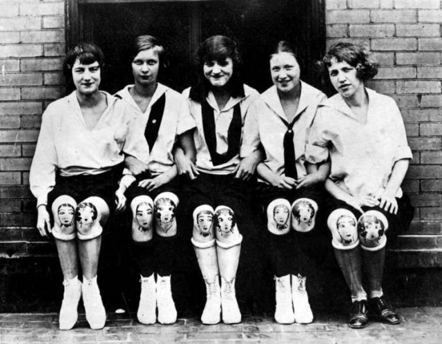 Розмальовані коліна: модний тренд 1920-х років (фото)