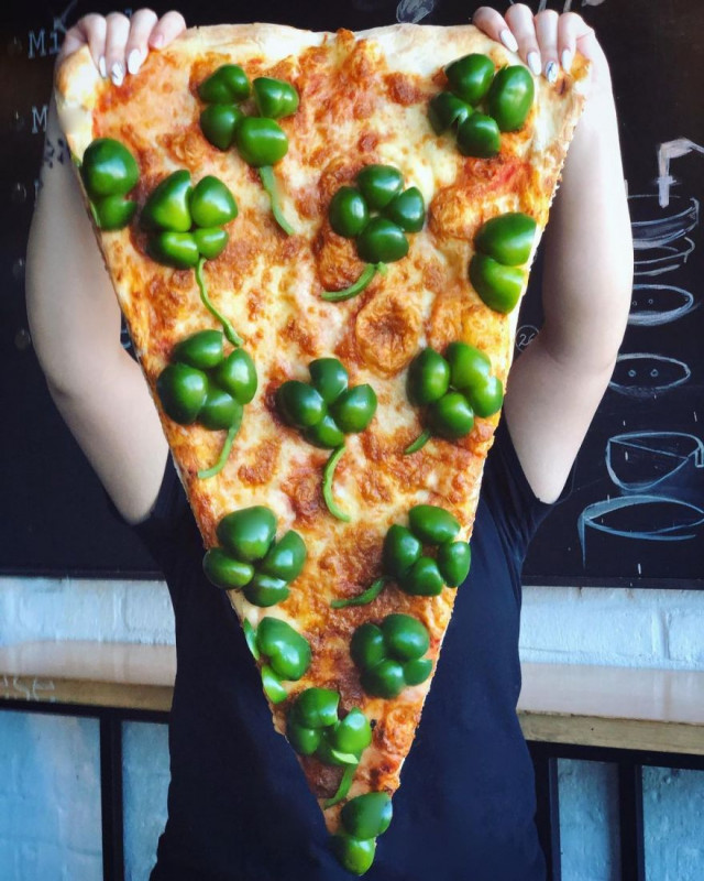 Огромные и причудливые пиццы из пекарни Ламанны (фото)