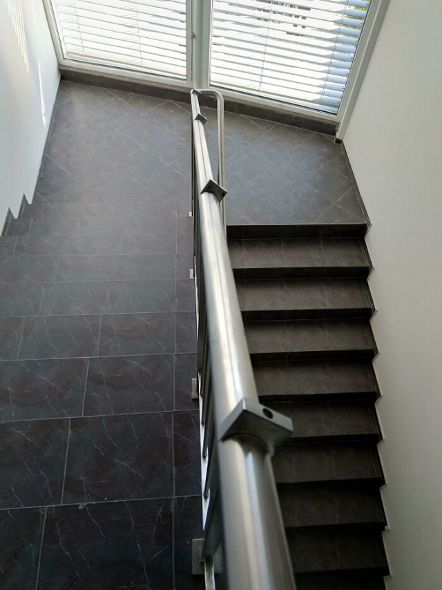 Лестницы и ступеньки от горе-дизайнеров (фото)