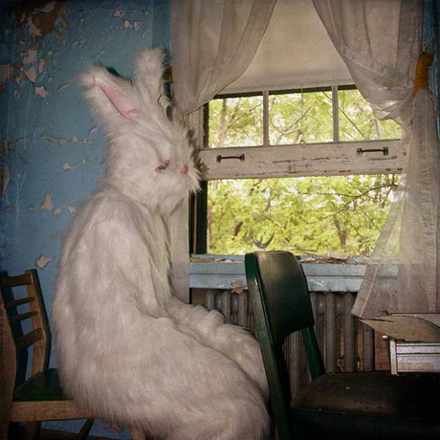 Винтажные пасхальные зайцы, которые могут присниться только в кошмарных снах (фото)