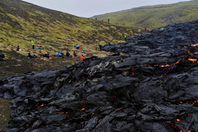 Фотографії ісландського вулкана Фаградальсф'ядль, що прокинувся (фото)