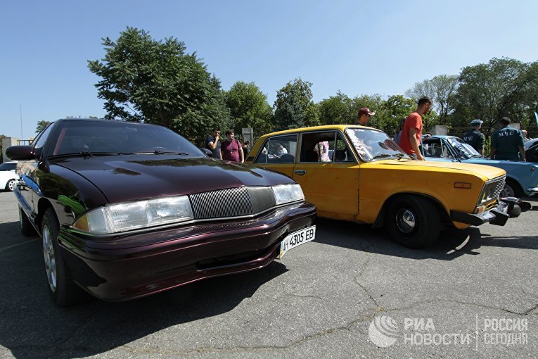 В оккупированном Донецке провели автомобильную выставку: опубликованы фото