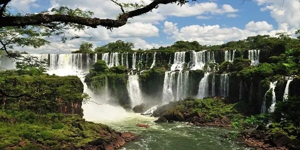 Топ-10 самых красивых и самых больших водопадов в мире 