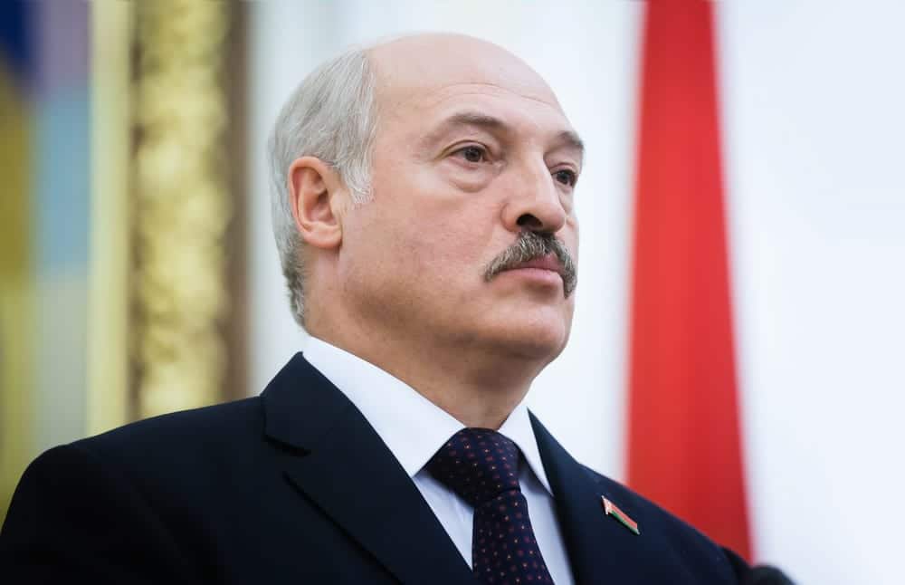 Юрий Великий из \"Квартал 95\" высмеял диктатора Лукашенко и его трактор (видео) 
