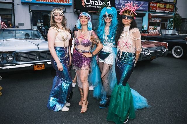 Парад русалок в Нью-Йорке