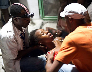 На Гаити бушует загадочная болезнь, унесшая десятки жизней 