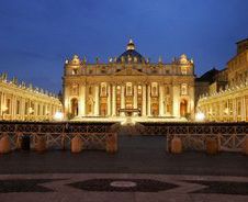 В Италии заморозили деньги банка Ватикана