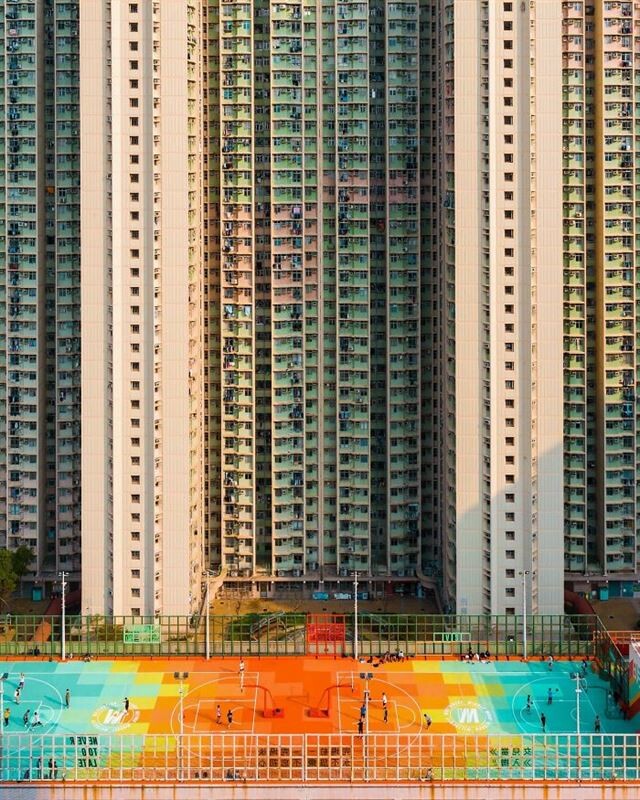 Фотограф показал, почему Гонконг называют бетонными джунглями (фото)