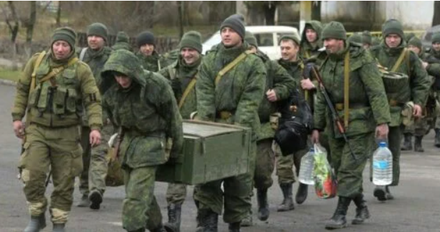 У Росії просять жертвувати "другій армії світу" старі труси та шкарпетки (ВІДЕО)