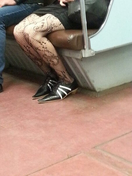 Потешные снимки «модников» из метро