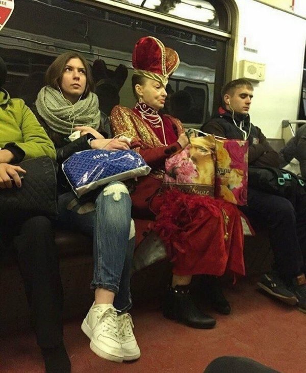 Смішні пасажири, що зустрічаються в метро