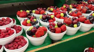 Ученые выяснили, какие фрукты и ягоды вызывают опасные заболевания
