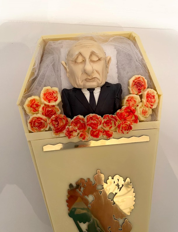 Украинский кондитер \"похоронила\" Путина (ФОТО)
