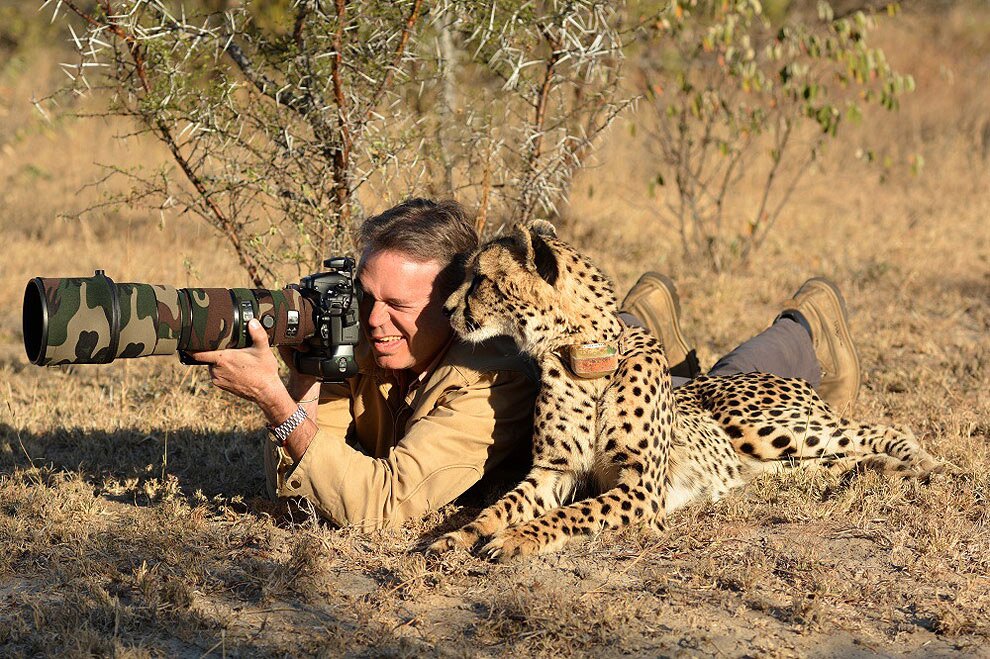 Робота фотографа у тісному контакті з тваринним світом