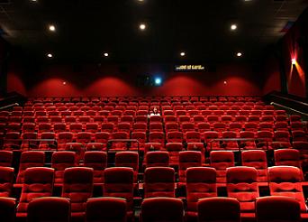 В кинотеатрах отменили украинский дубляж