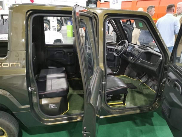 В Украине представили электромобиль LUAZ 