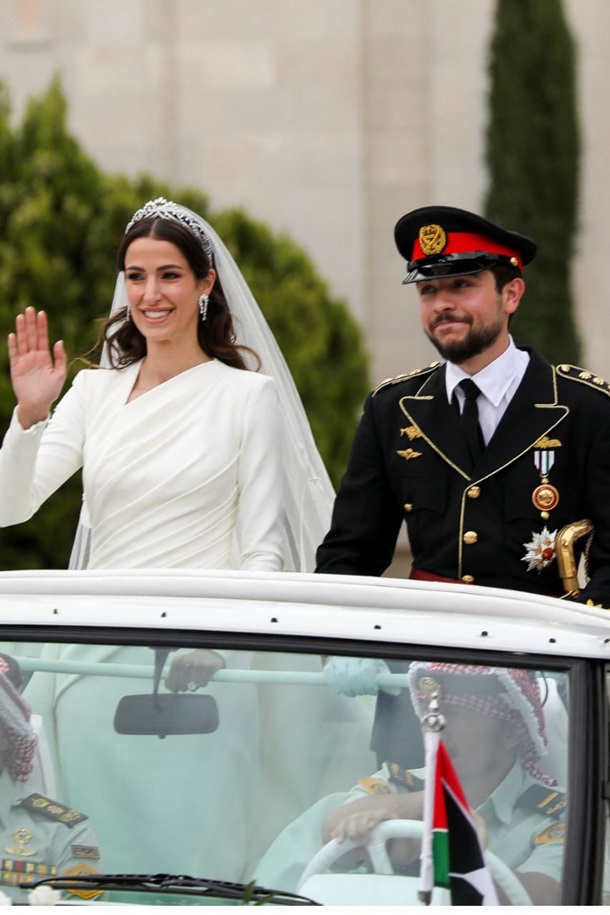 Принц Иордании сыграл роскошную свадьбу с любимой Раджве (ФОТО)