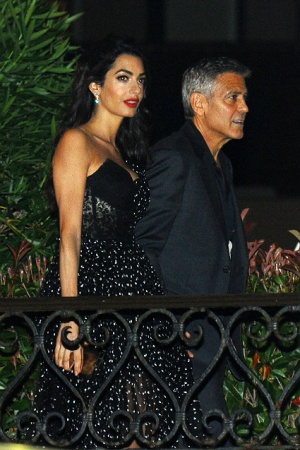 Джордж и Амаль Клуни сходили на свидание в Венеции