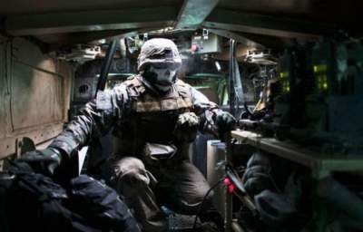 "Люди-хамелеоны": мастера маскировки военного ремесла. Фото