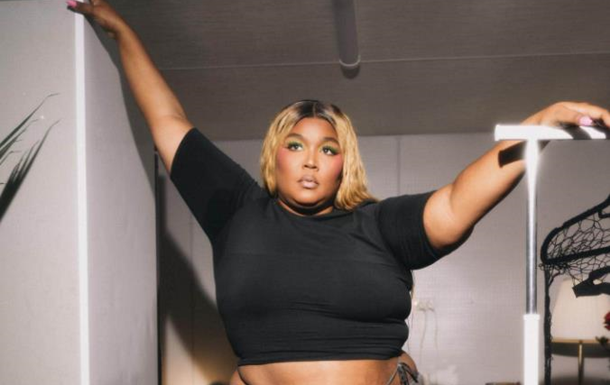 Проти співачки Lizzo висунули нові звинувачення