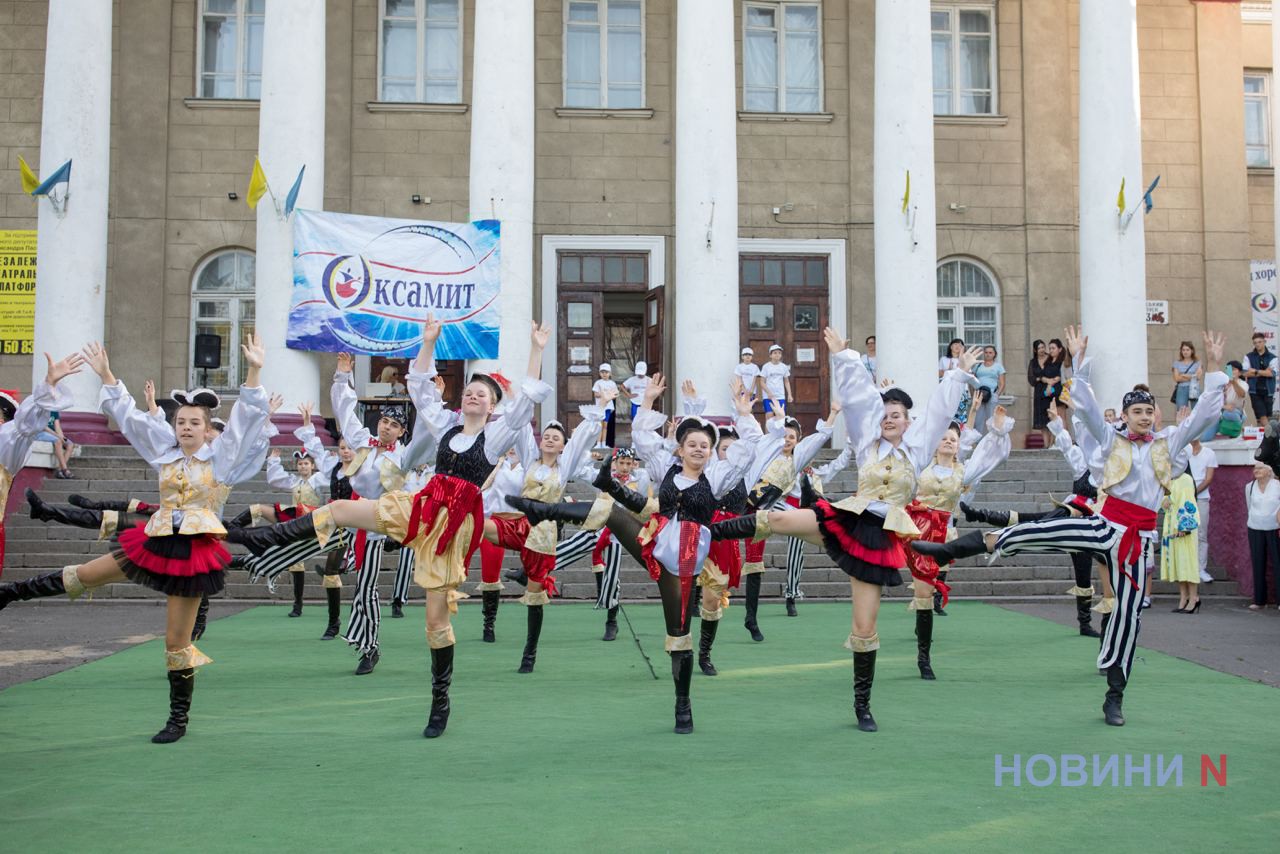 В Миколаєві виступив зразковий ансамбль танцю «Оксамит»  (фоторепортаж)