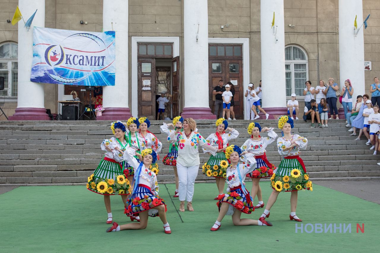 В Миколаєві виступив зразковий ансамбль танцю «Оксамит»  (фоторепортаж)