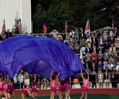 «ДНР» развеселила масштабным празднованием юбилея района