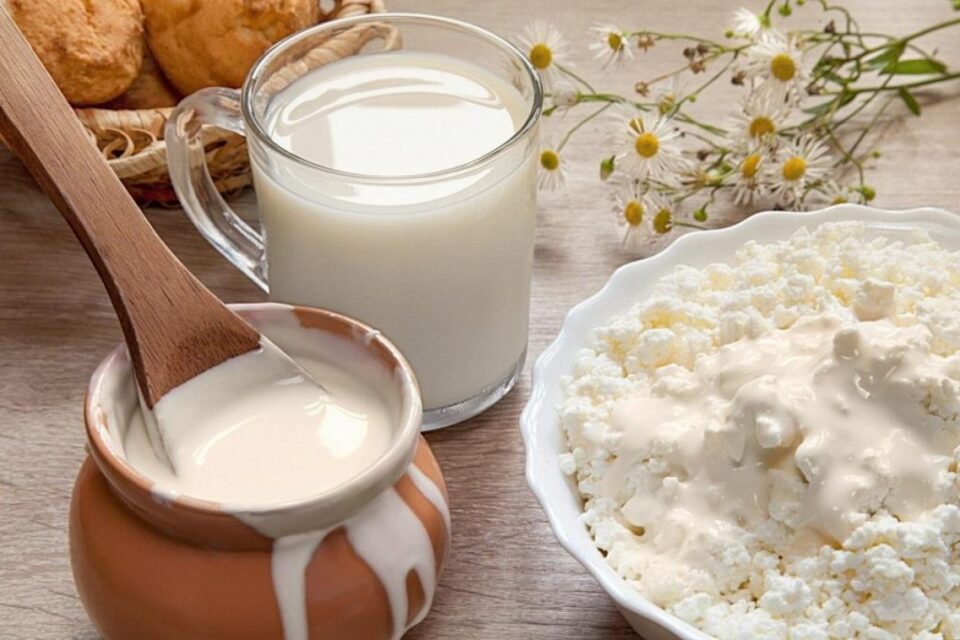 Розвінчано популярні міфи про користь і шкоду молока