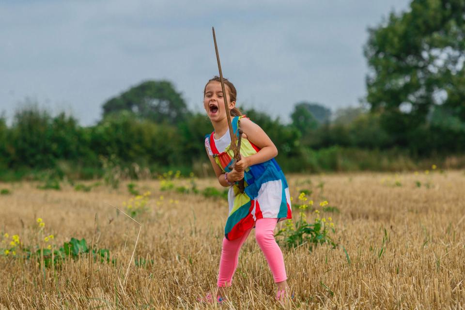 Девочка нашла меч в озере, где король Артур утопил Экскалибур