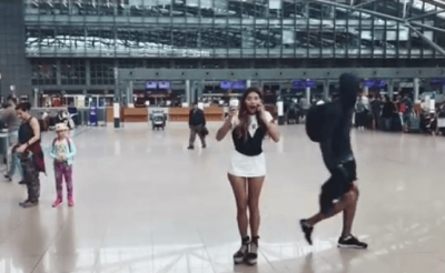 Украинская телеведущая лишилась юбки прямо в аэропорту