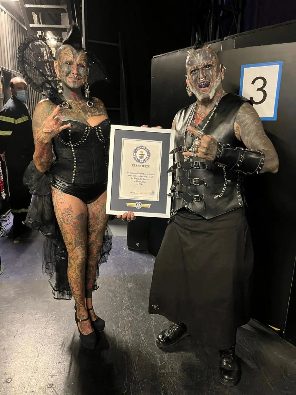 Віктор та його дружина тримають світовий рекорд Гіннеса як пара з найбільшою кількістю модифікацій тіла / Фото: instagram.com/victor_h_peralta / © 