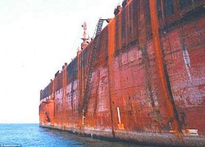 Так выглядит самый большой корабль в истории. Фото