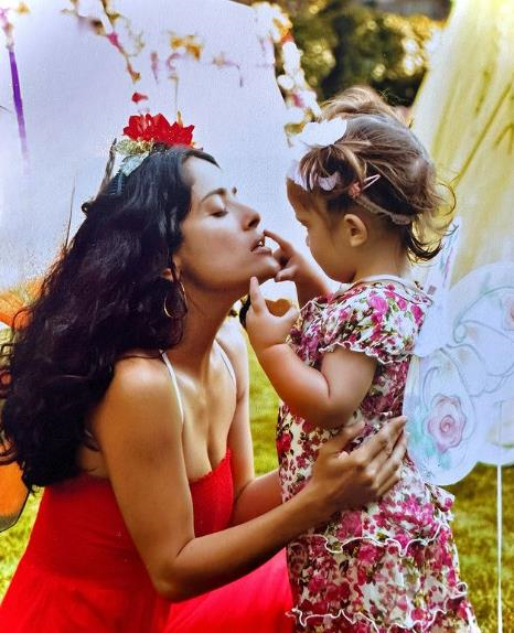 Сальма Гаєк показала рідкісний знімок зі своєю донькою