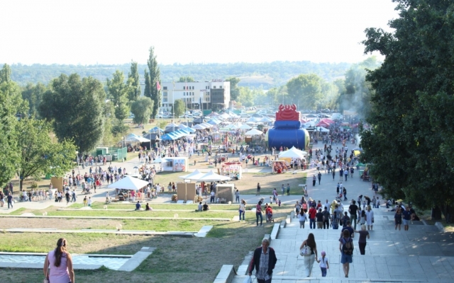 В Запорожье второй день проходит Фестиваль еды