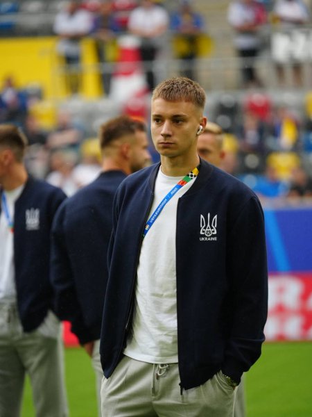 Команда на стадіоні