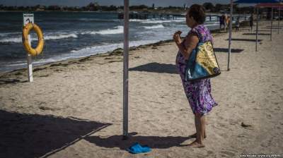 Бархатный сезон в Крыму: в Сети показали "ажиотаж" на пляжах полуострова