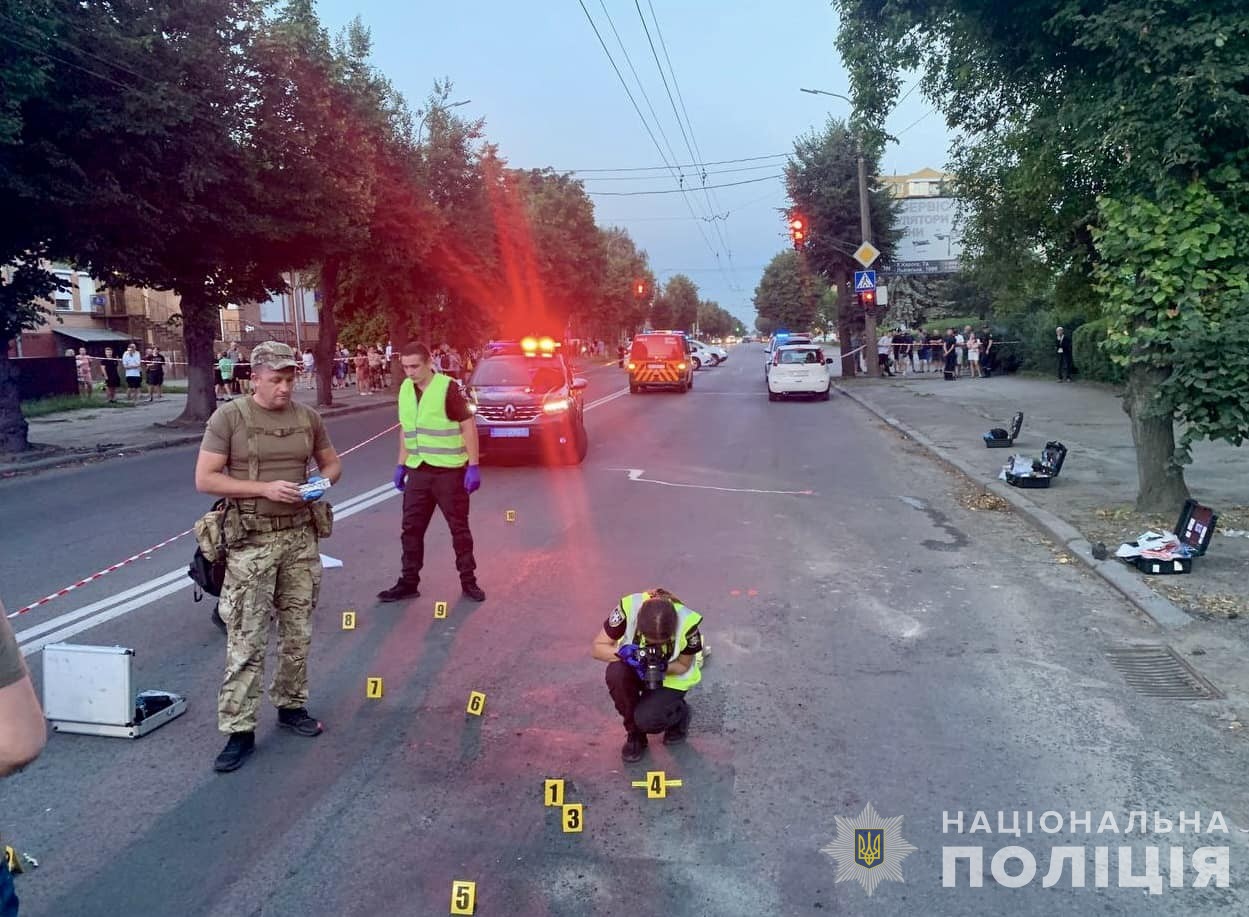 У Луцьку оперативно затримано чоловіка та жінку, яких підозрюють у підриві гранати 