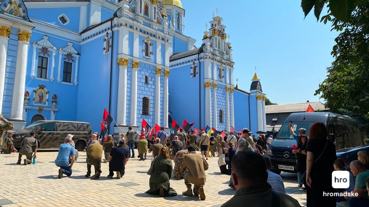 У Києві провели прощання із військовим, засновником добровольчого батальйону «ОУН» Миколою Коханівським (позивний Буревій), 16 липня 2024 року