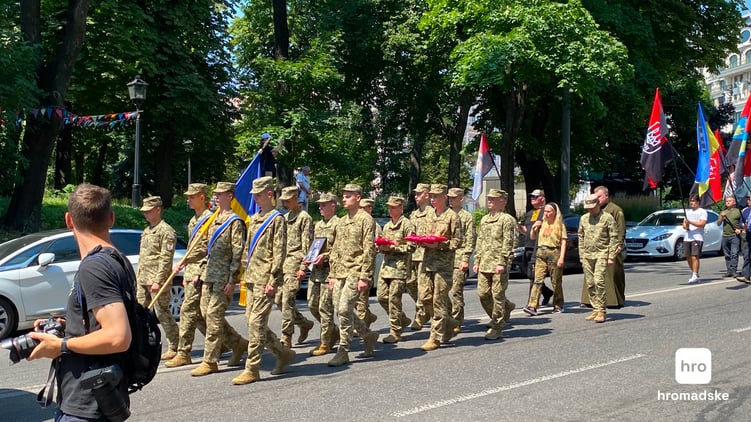 У Києві провели прощання із військовим, засновником добровольчого батальйону «ОУН» Миколою Коханівським (позивний Буревій), 16 липня 2024 року