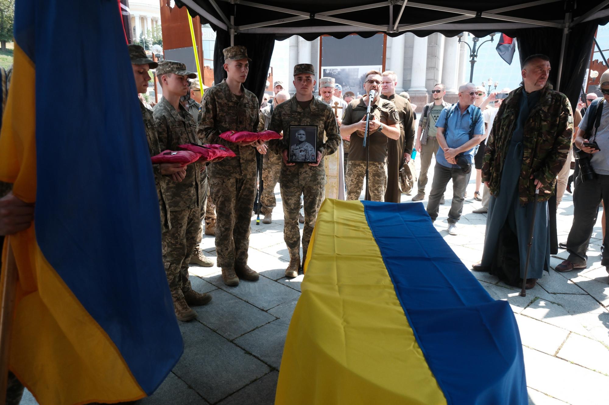 У Києві прощаються із командиром батальйону ОУН Миколою &quot;Буревієм&quot; Коханівським (фото)