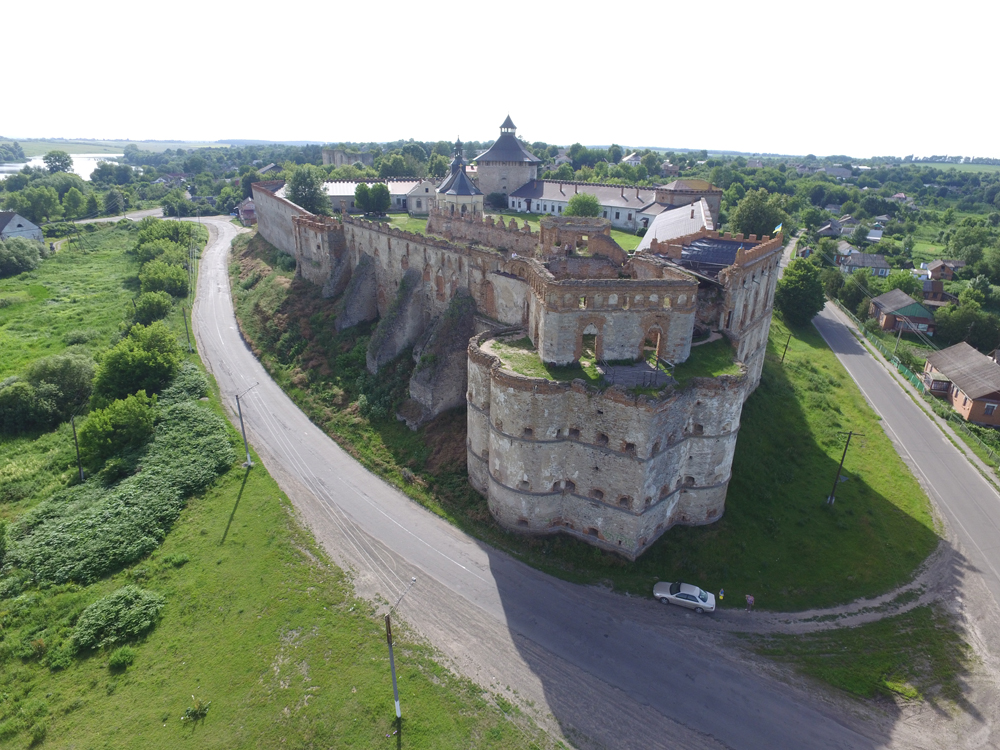 Что я вижу. Замки и крепости в Украине — от горнверков до машикулей